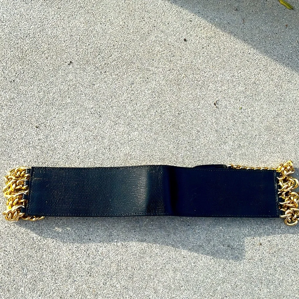 R.J Graziano black leather & gold chain wide belt in very good vintage condition